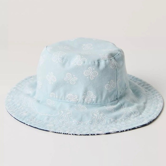 Free People Reversible Bucket Hat!!! NWT!!! - Picture 3 of 4